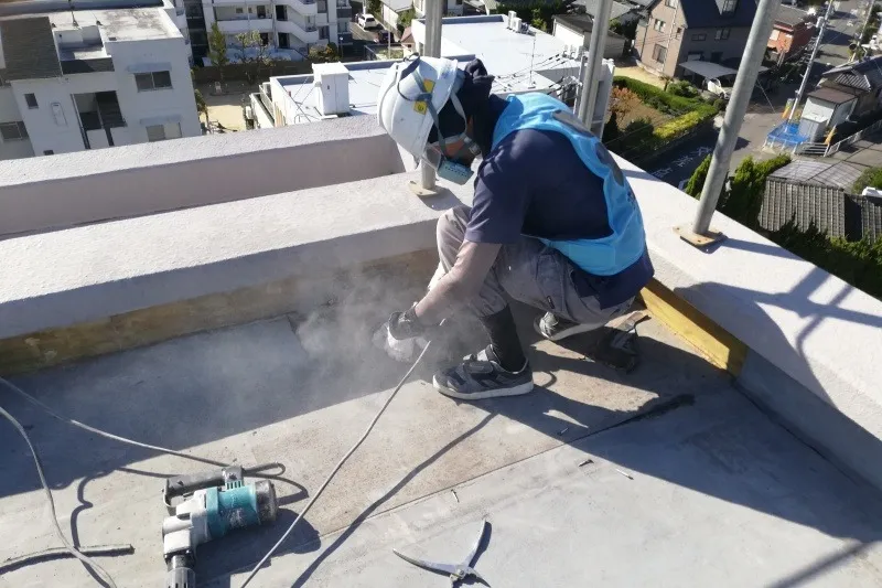 耐震補強工事・防水工事・塗装工事の施工スタッフ(沖縄県全域)
